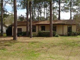 6745 Alan-A-Dale Trail in Tallahassee, FL - Building Photo