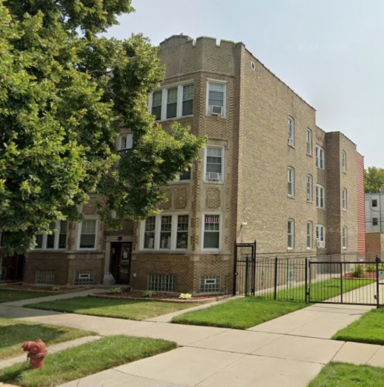 8425 S Drexel Ave in Chicago, IL - Building Photo