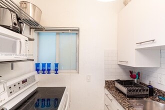 6855 NE 5th Ave in Miami, FL - Building Photo - Building Photo
