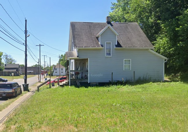 1015 Spring Ave NE in Canton, OH - Building Photo - Building Photo