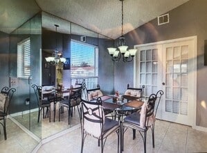 2516 Woodgate Blvd in Orlando, FL - Building Photo - Building Photo