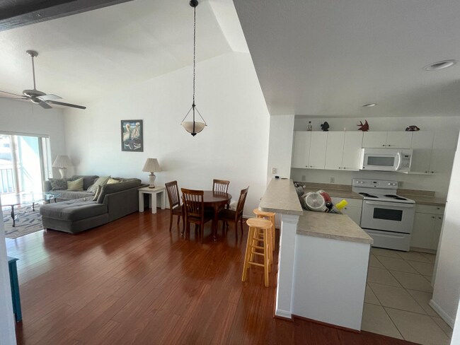 5752 Sabal Trace Dr, Unit 203 in North Port, FL - Building Photo - Building Photo