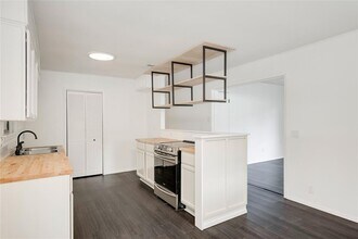 4948 Crossover Rd in San Marcos, TX - Building Photo - Building Photo