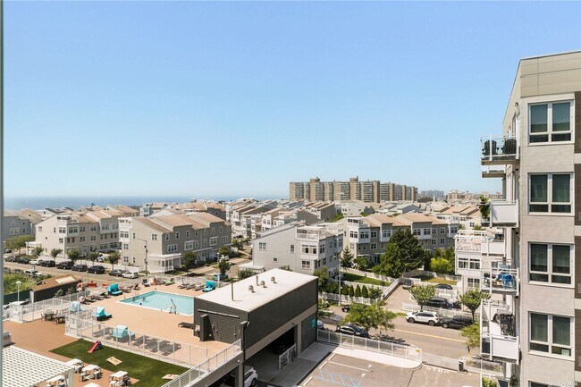 190 Beach 69th St-Unit -7P in Queens, NY - Foto de edificio - Building Photo