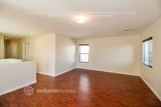 7423 Scottish Castle Ave in Las Vegas, NV - Foto de edificio - Building Photo