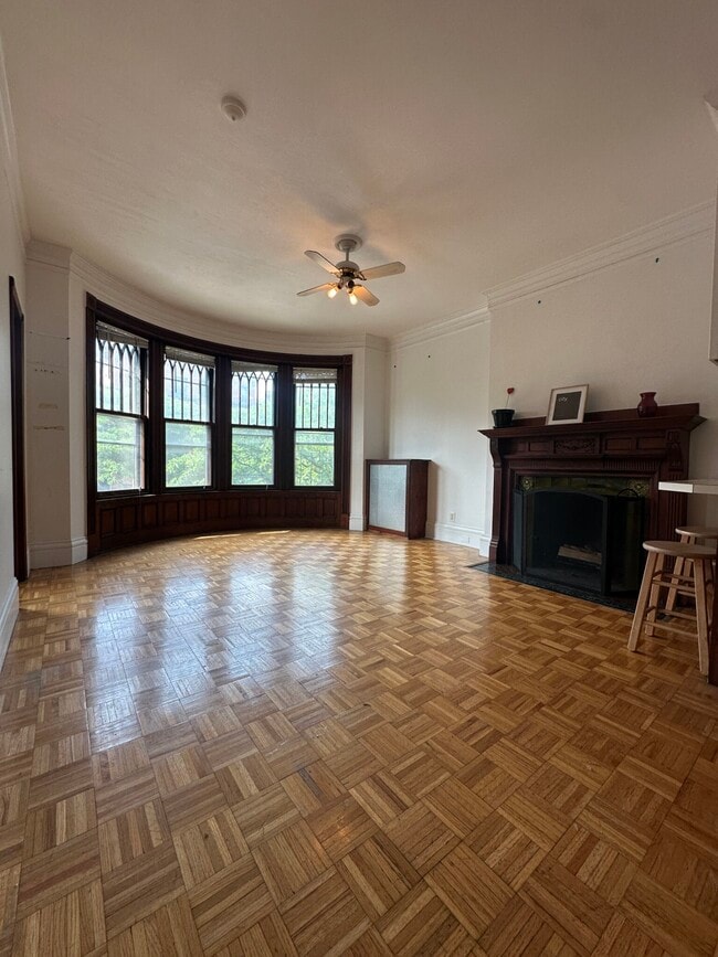 291 Newbury St, Unit 2