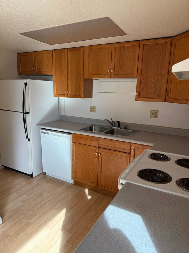 property at 4320 Checkmate Dr