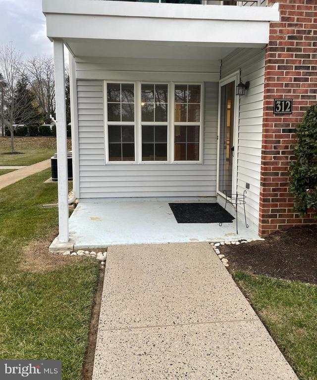 property at 312 Fountain Farm Ln