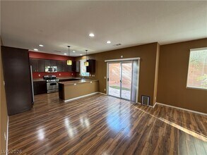 10622 Thor Mountain Ln in Las Vegas, NV - Building Photo - Building Photo