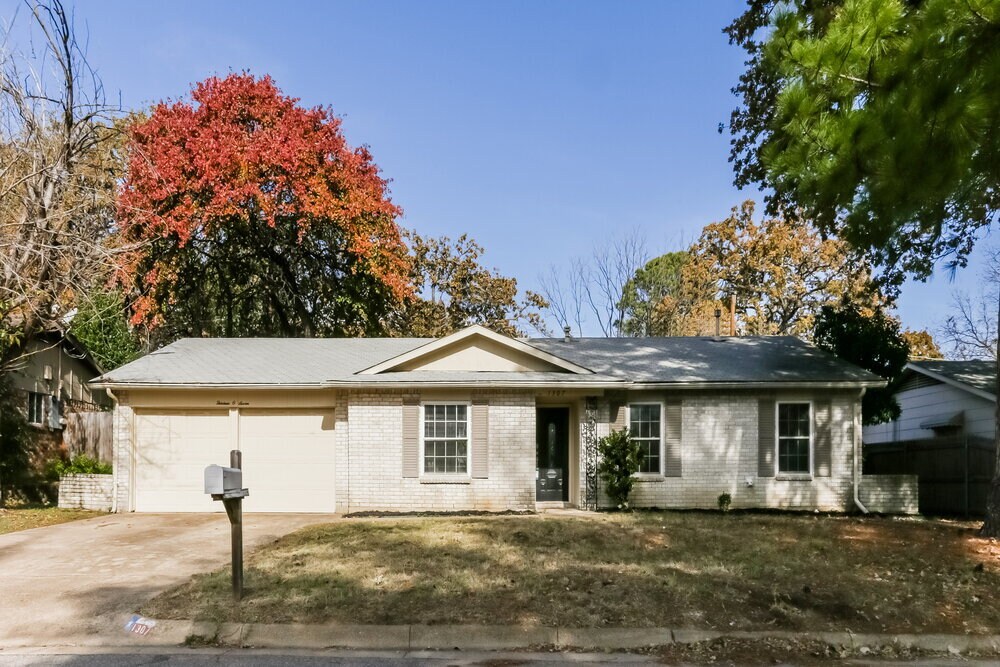 1307 Columbine Ct in Arlington, TX - Building Photo