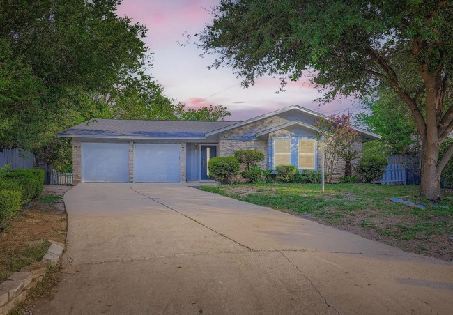 5402 Chevy Cir in Austin, TX - Building Photo - Building Photo