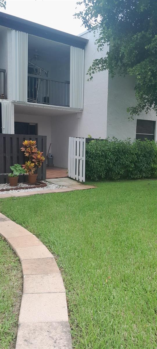 property at 9437 Fontainebleau Blvd