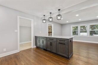 7615 W 95th Terrace in Overland Park, KS - Building Photo - Building Photo