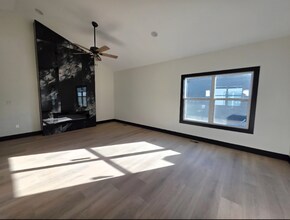 718 Ringold St in Boone, IA - Foto de edificio - Building Photo