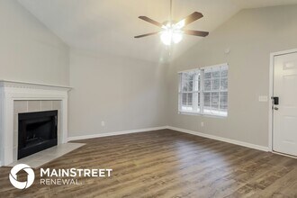 60 Summer Breeze Ct in Covington, GA - Building Photo - Building Photo
