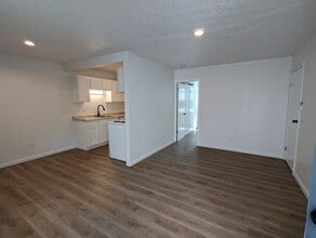 Carolina Drive - Greenville - 822 in Greeneville, TN - Foto de edificio - Interior Photo