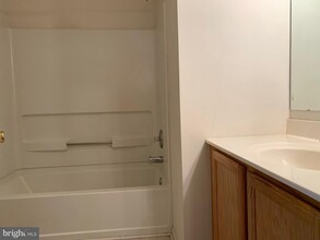 114 Couples Dr in Newark, DE - Building Photo - Building Photo