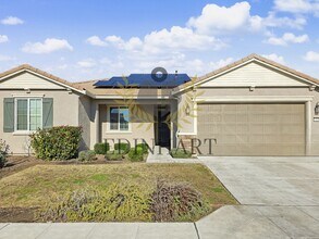 7198 E Normal Ave in Fresno, CA - Building Photo - Building Photo