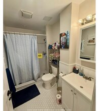 209 Beacon St, Unit F-2R in Boston, MA - Building Photo - Building Photo