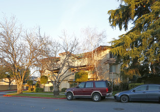 Rancho Verde Apartments in San Jose, CA - Building Photo - Building Photo