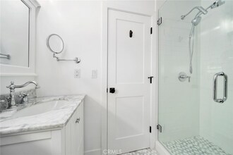 300 Coral Ave in Newport Beach, CA - Building Photo - Building Photo