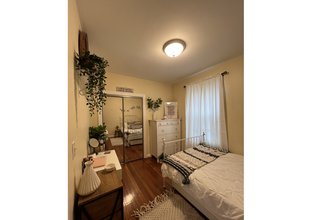 38 Gorham St, Unit 1 in Somerville, MA - Foto de edificio - Building Photo