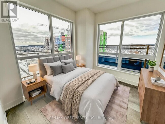 2343 Khalsa Gate in Oakville, ON - Building Photo - Building Photo