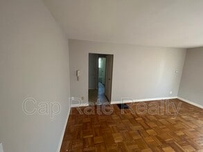 107 N Hampton Rd in Columbus, OH - Building Photo - Building Photo