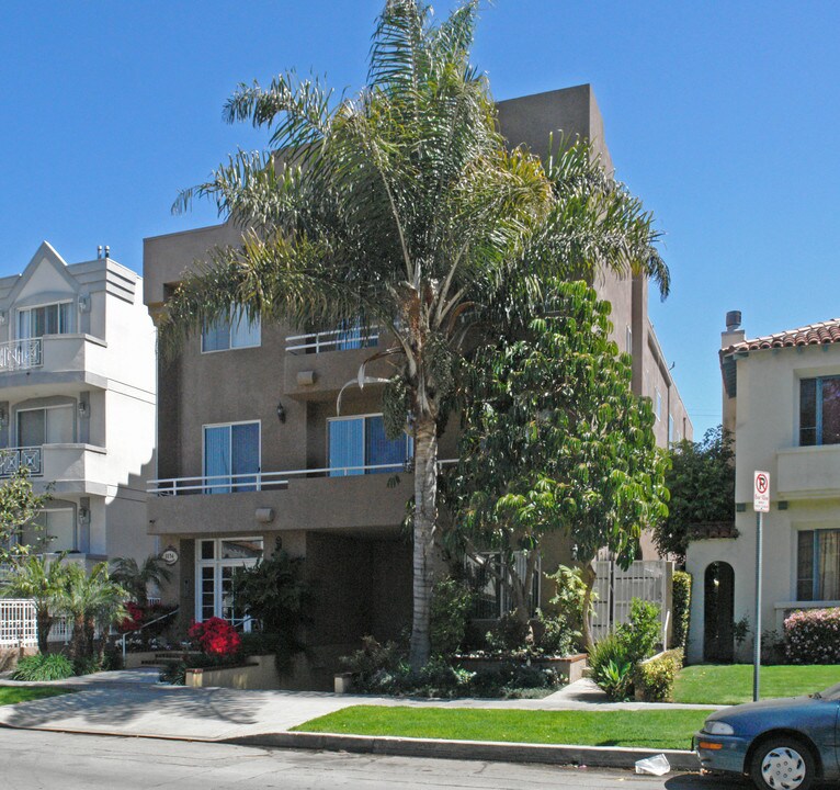 1136 S Shenandoah St in Los Angeles, CA - Building Photo