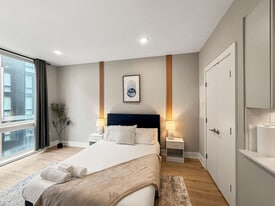 626 N Delaware Ave in Philadelphia, PA - Building Photo