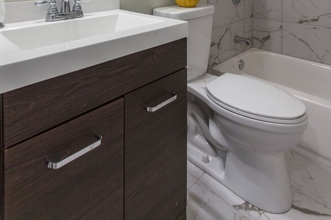 1533-39 Parrish St in Philadelphia, PA - Building Photo - Building Photo