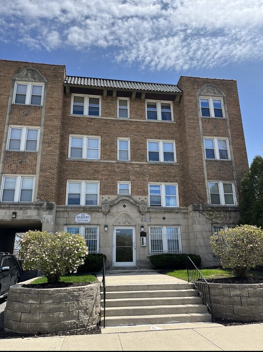 Kilbourn Apartments in Milwaukee, WI - Building Photo