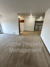 203 E Arbor Ave in Bismarck, ND - Building Photo - Building Photo