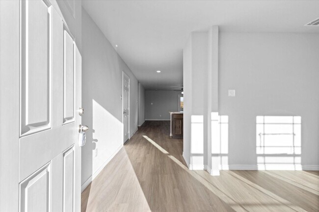608 Yupon St in Baytown, TX - Foto de edificio - Building Photo
