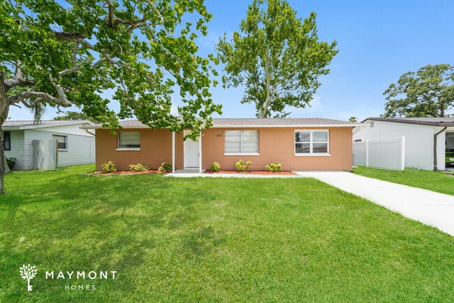 property at 3303 Jackson Dr