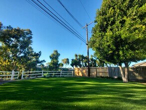 26541 Mazur Dr in Rancho Palos Verdes, CA - Foto de edificio - Building Photo