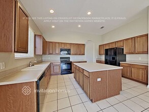 9919 59th St E in Parrish, FL - Foto de edificio - Building Photo