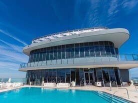 1000 Brickell Plaza, Unit 3204 in Miami, FL - Building Photo