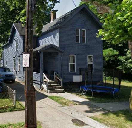 8220 Sowinski Ave in Cleveland, OH - Building Photo - Building Photo