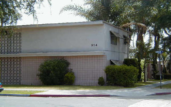 924 S Arden Pl in Anaheim, CA - Building Photo - Building Photo