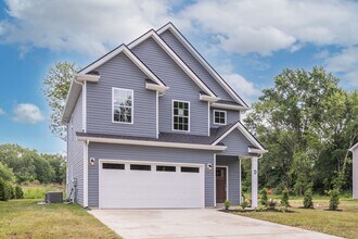 514 Edlin St in Clarksville, TN - Building Photo - Building Photo