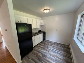 41 Rome Ave in Bedford Hills, NY - Building Photo - Building Photo