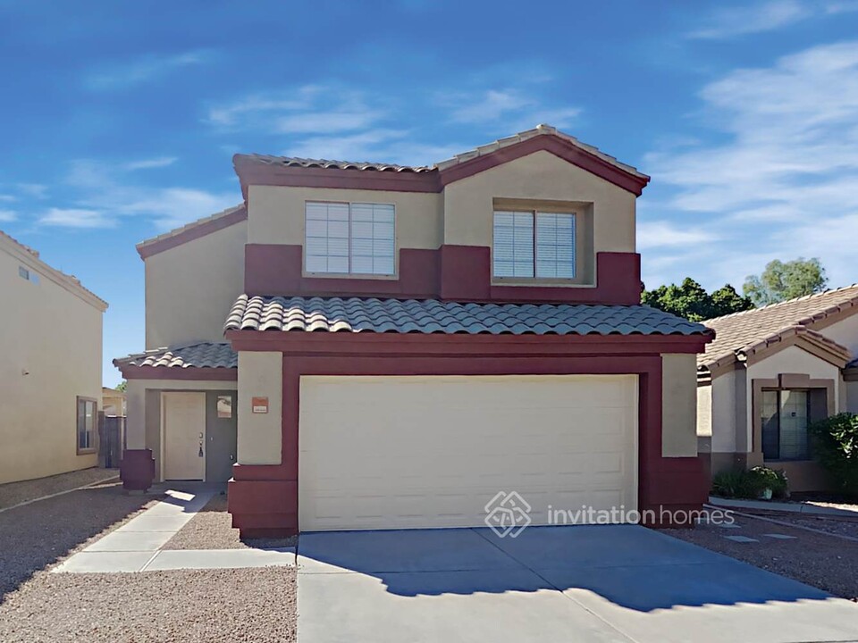 10907 E Clovis Ave in Mesa, AZ - Building Photo