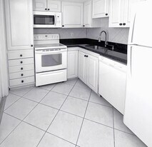 3050 N Course Dr in Pompano Beach, FL - Building Photo