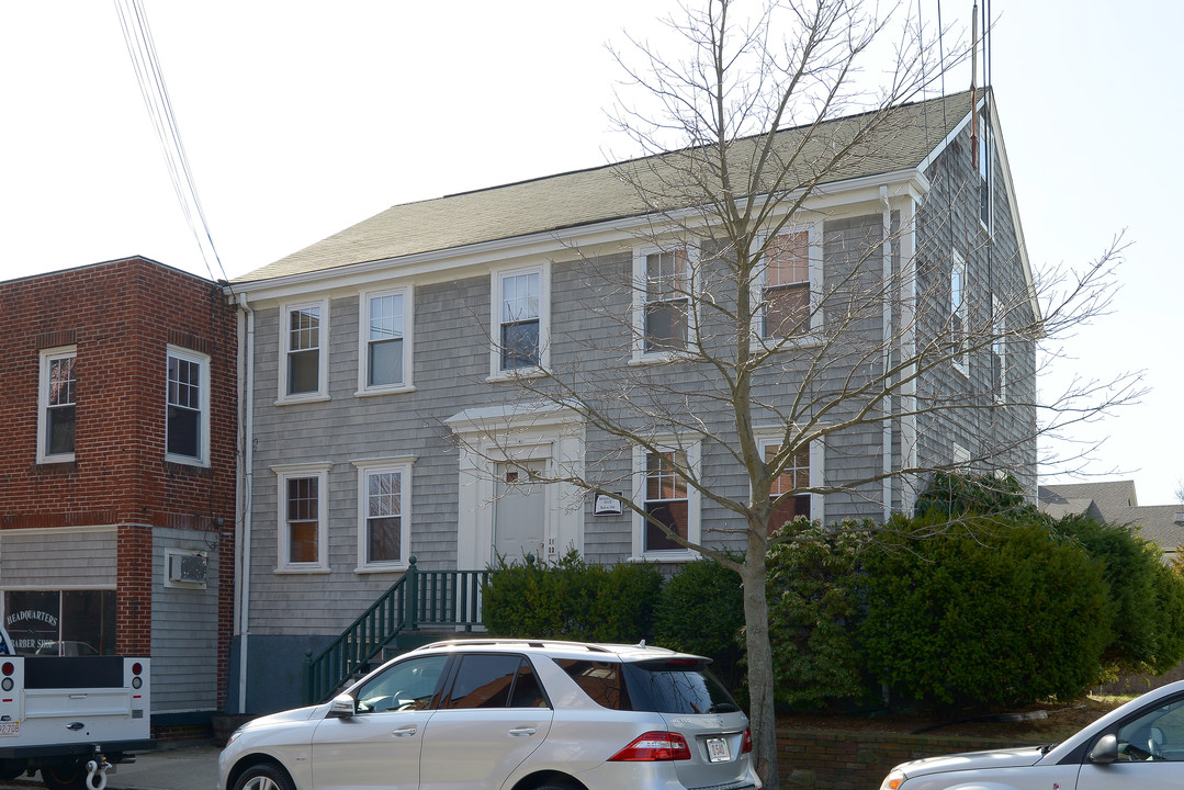 57 Center St in Fairhaven, MA - Building Photo