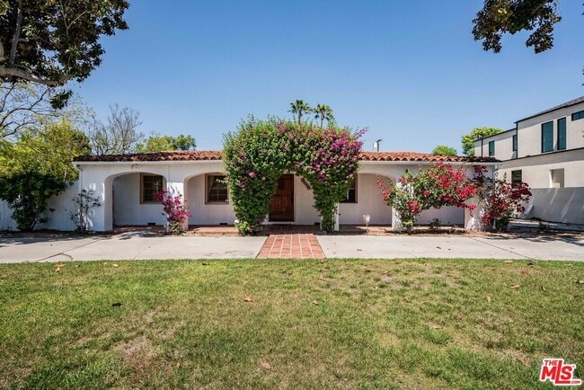 12255 Addison St in Los Angeles, CA - Building Photo - Building Photo