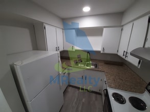 20411 Twelve Mile Rd-Unit -Apt. 1 in Roseville, MI - Building Photo - Building Photo