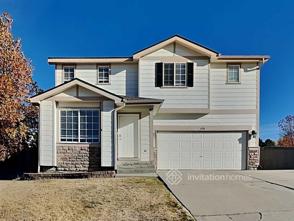 6396 Millbridge Ave in Castle Rock, CO - Foto de edificio