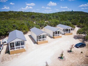 1225 Texas in Spring Branch, TX - Building Photo - Building Photo