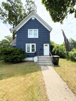1500 Jiroch St in Muskegon, MI - Building Photo